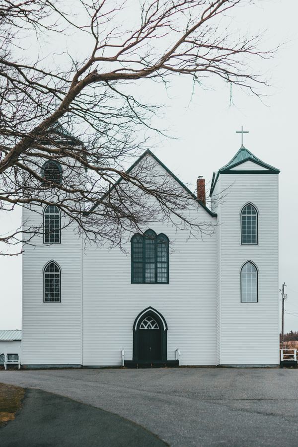 church Church building exterior